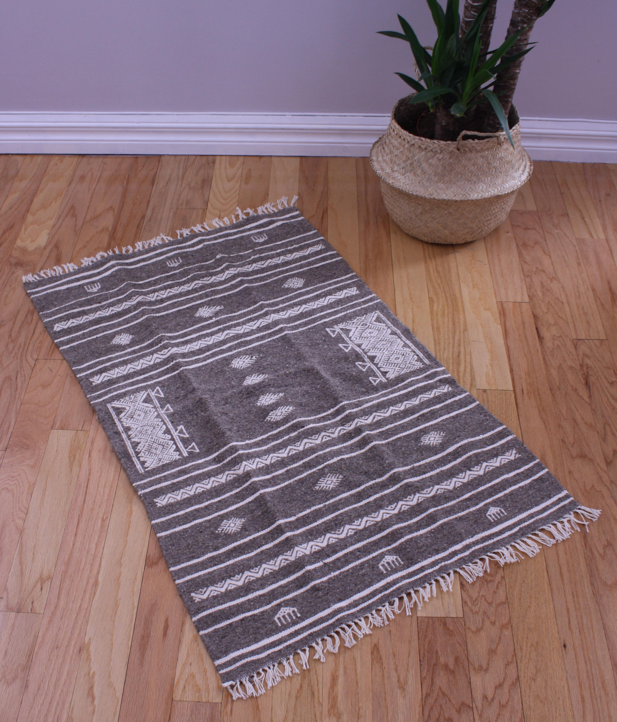 Tapis en Laine, gris à motifs blancs