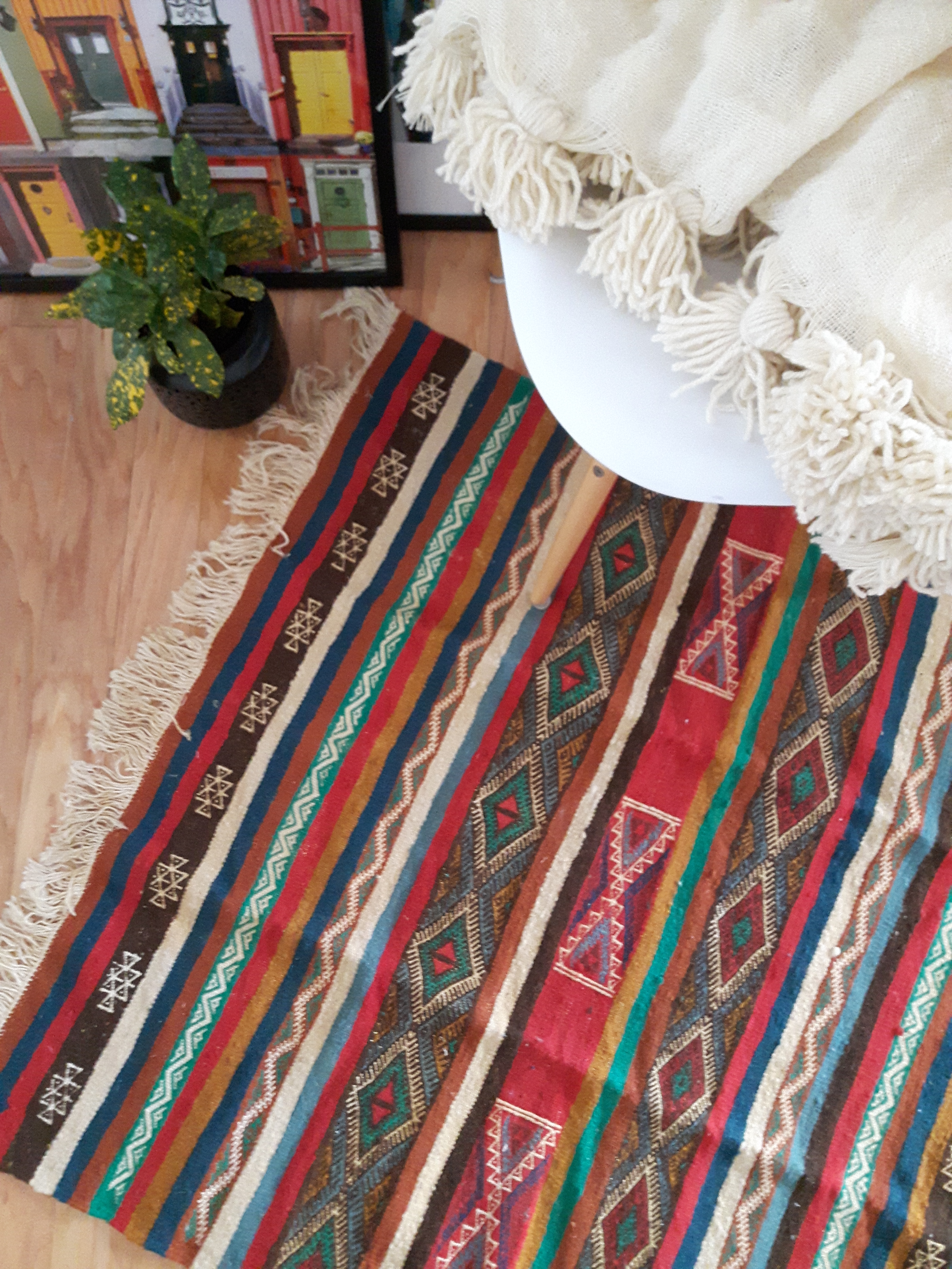 Tapis en laine, formes et couleurs – Image 2