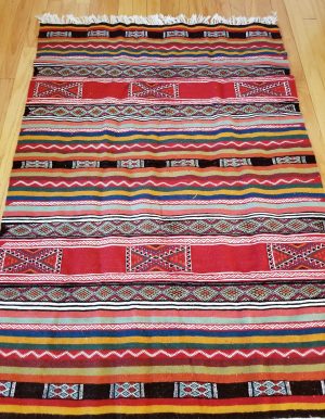 Alternative view of Margoum tunisien - Tapis Boho en laine 4.1'x5.9'